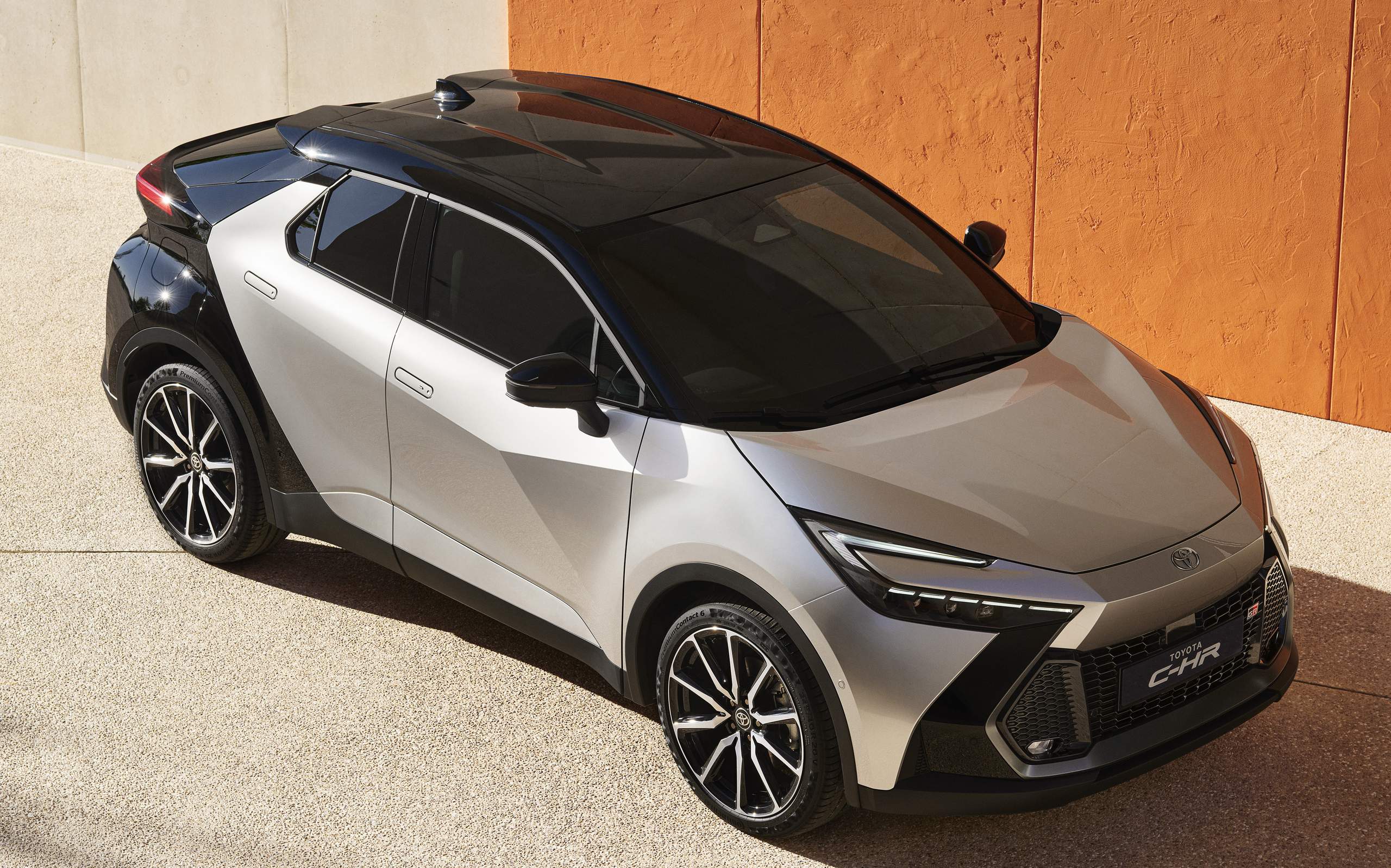 Novo Toyota CHR 2024 revelado para Europa fotos e ficha técnica